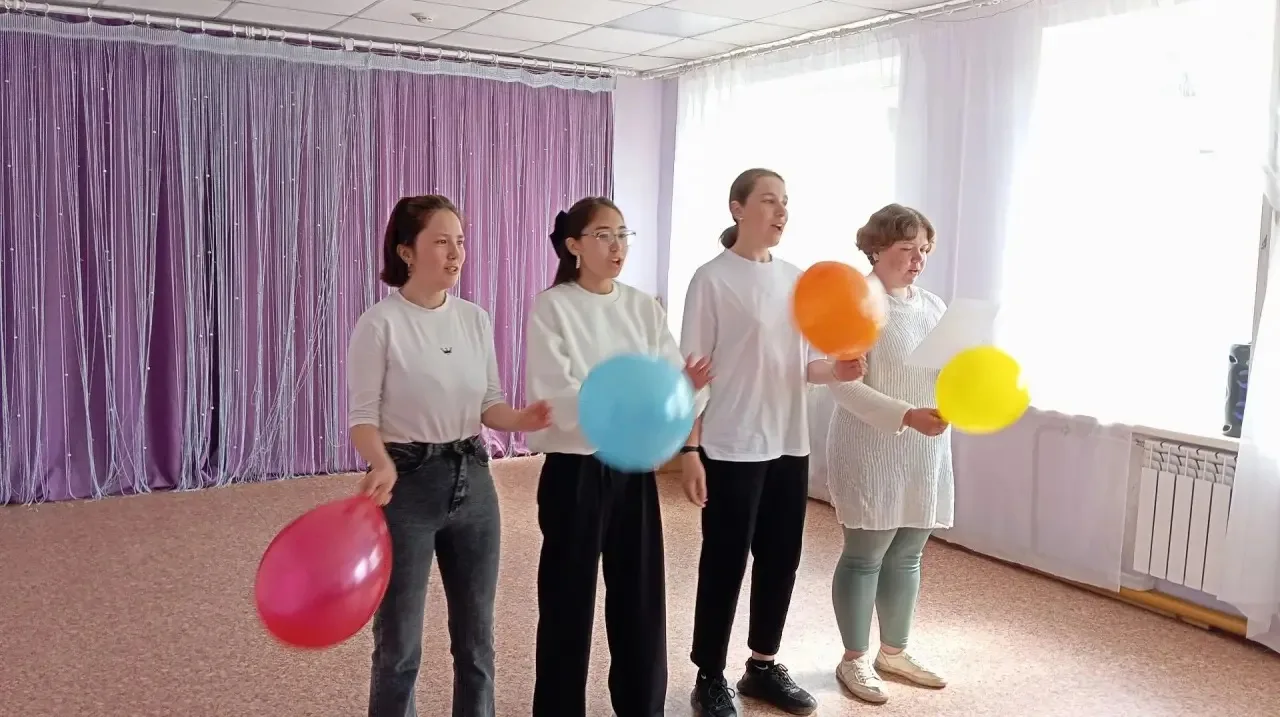 🧡 Твори добро на всей Земле! 

Сегодня, 8 июня, празднуется День социального работника! 🌟
Этот ден