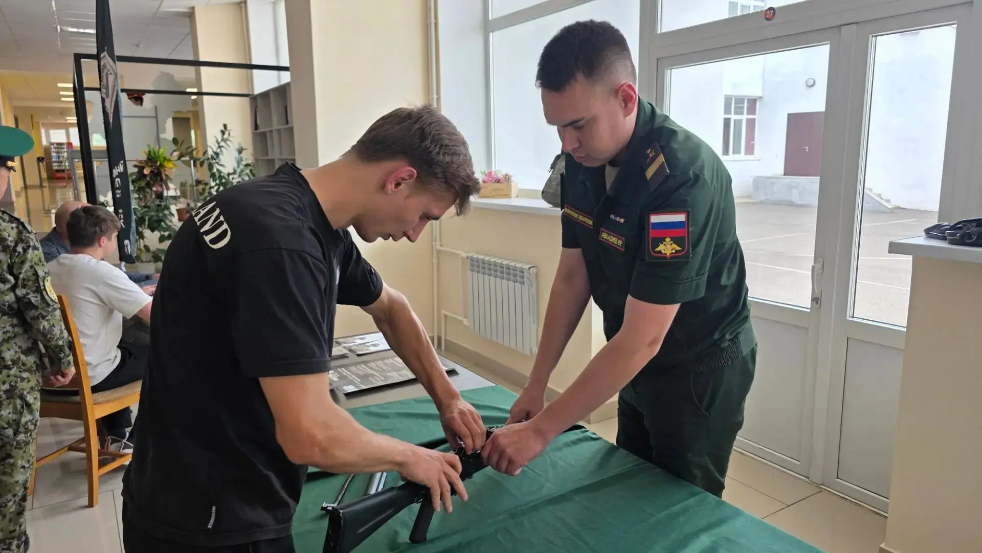 В Бугульме состоялся общерайонный День призывника.

Мероприятие собрало будущих защитников Отечества