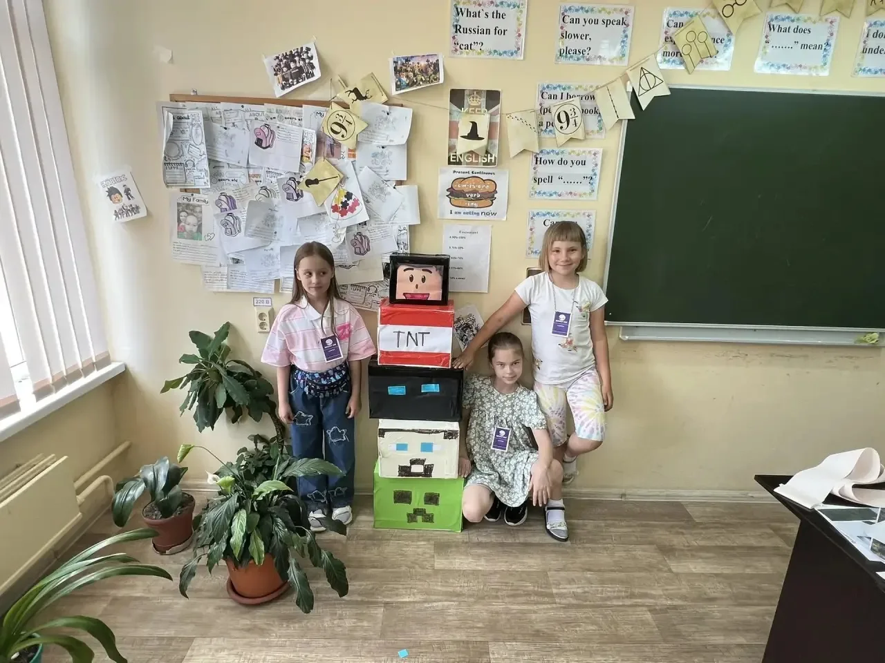 ✨ Вчера в английском клубе Хитроу было особенно творчески!

Главной миссией дня стало создание собст