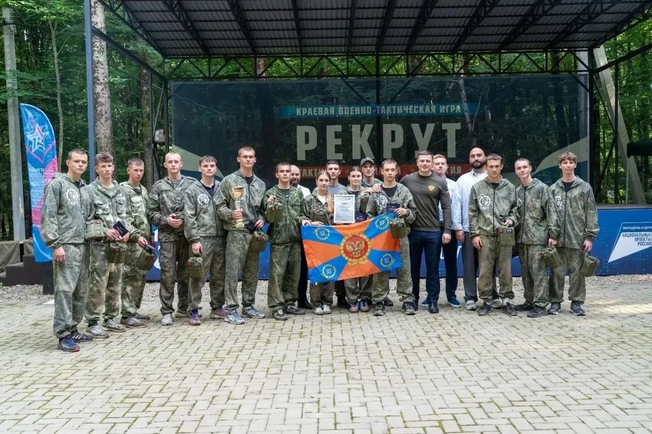 🪖Славянцы стали победителями краевой военно-тактической игры «Рекрут», финал которой прошел на площ