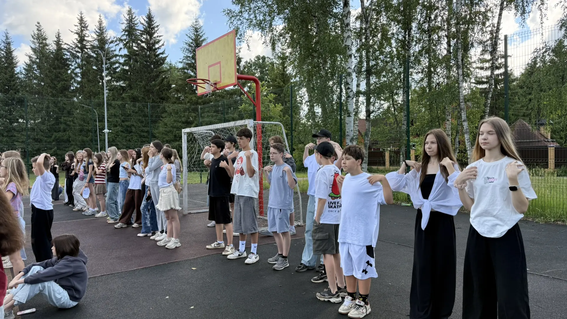 Доброе утро! 
Здоровье в порядке - спасибо зарядке