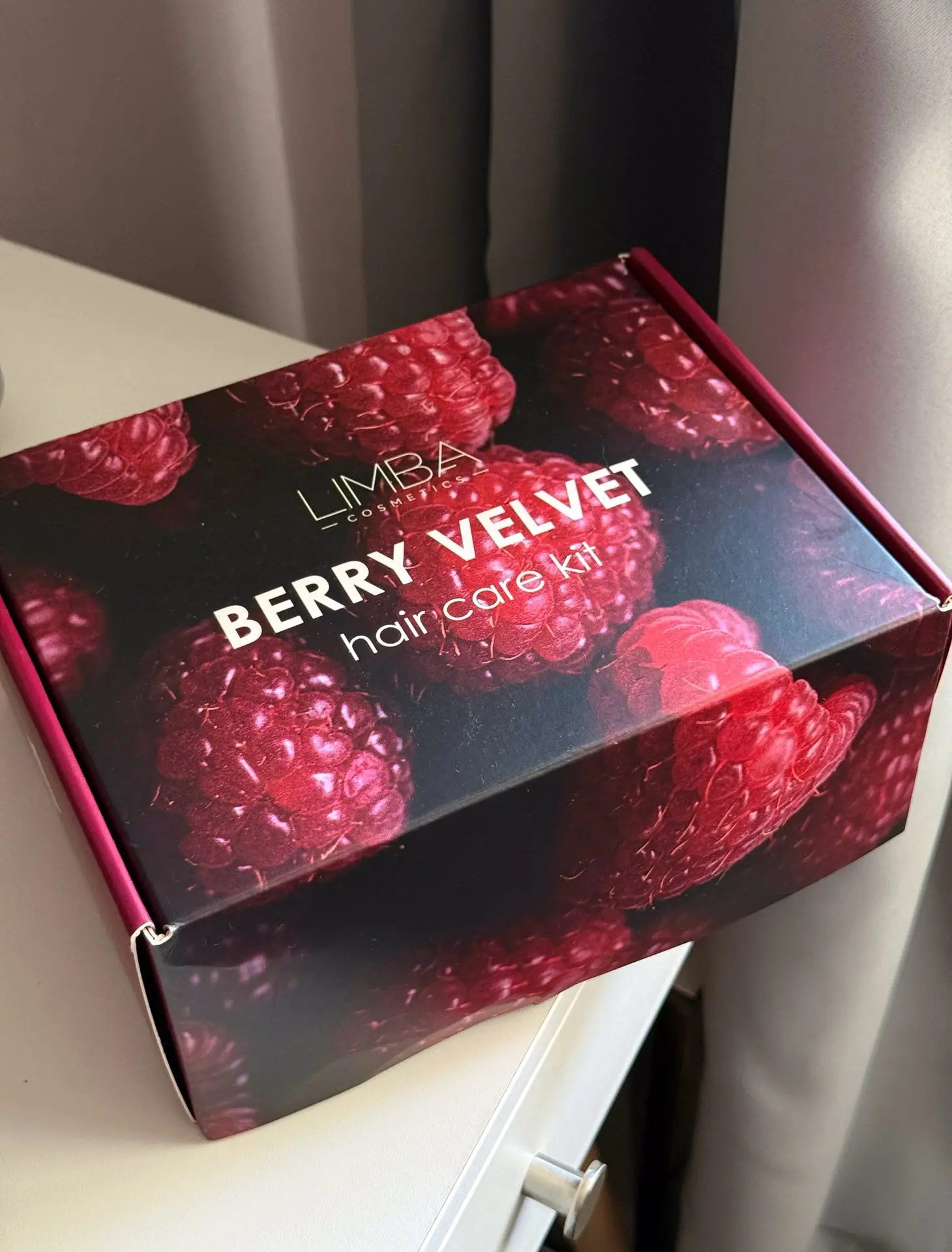 Доставили летние новинки от белорусского бренда LIMBA🧴

🍒 Салонный уход дома:
Это набор для компле