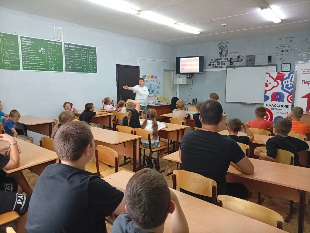 Памятники профессий: как мы с ребятами открывали Ульяновск с новой стороны

Ребята, вы когда-нибудь 