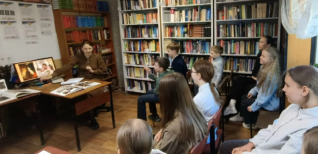 Что ещё интересное происходило в жизни школы? Мероприятие от библиотеки №16 "Очарование детства на х
