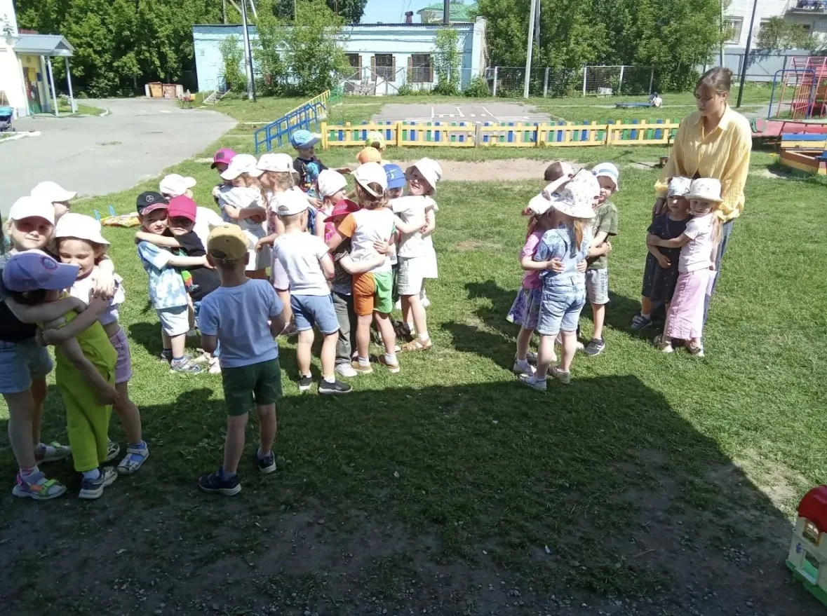 «Неделя дружбы»: когда маленькие дела согревают сердце 🤝💛

В нашем детском саду в группе Ягодки ст