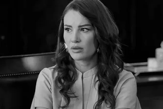 🥀Звезда турецкого сериала "Клюквенный щербет" Эдже Иртем умерла на следующий день после дня рождени