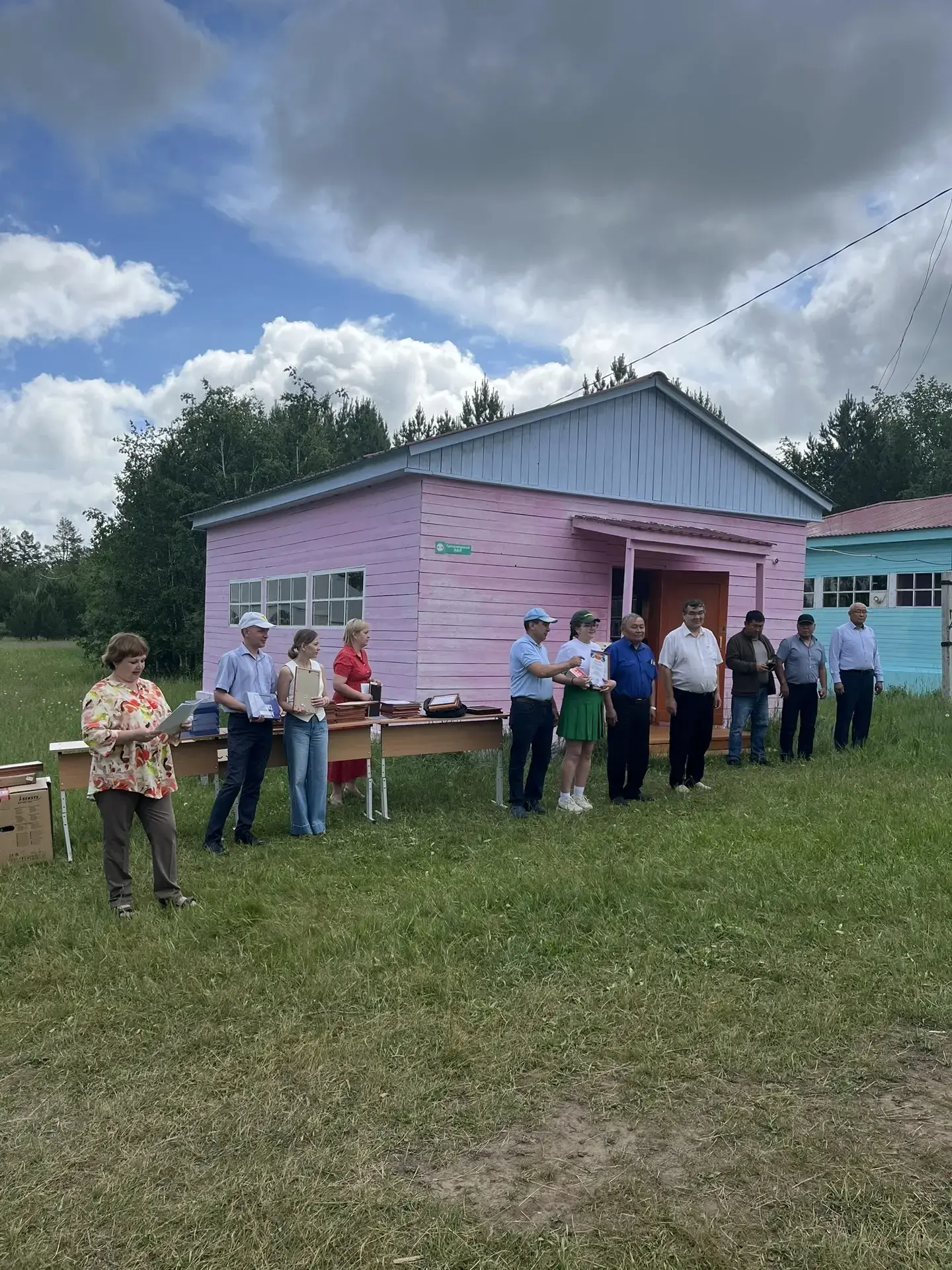 Каждый участник в своей номинации имеет призовое место.                                             