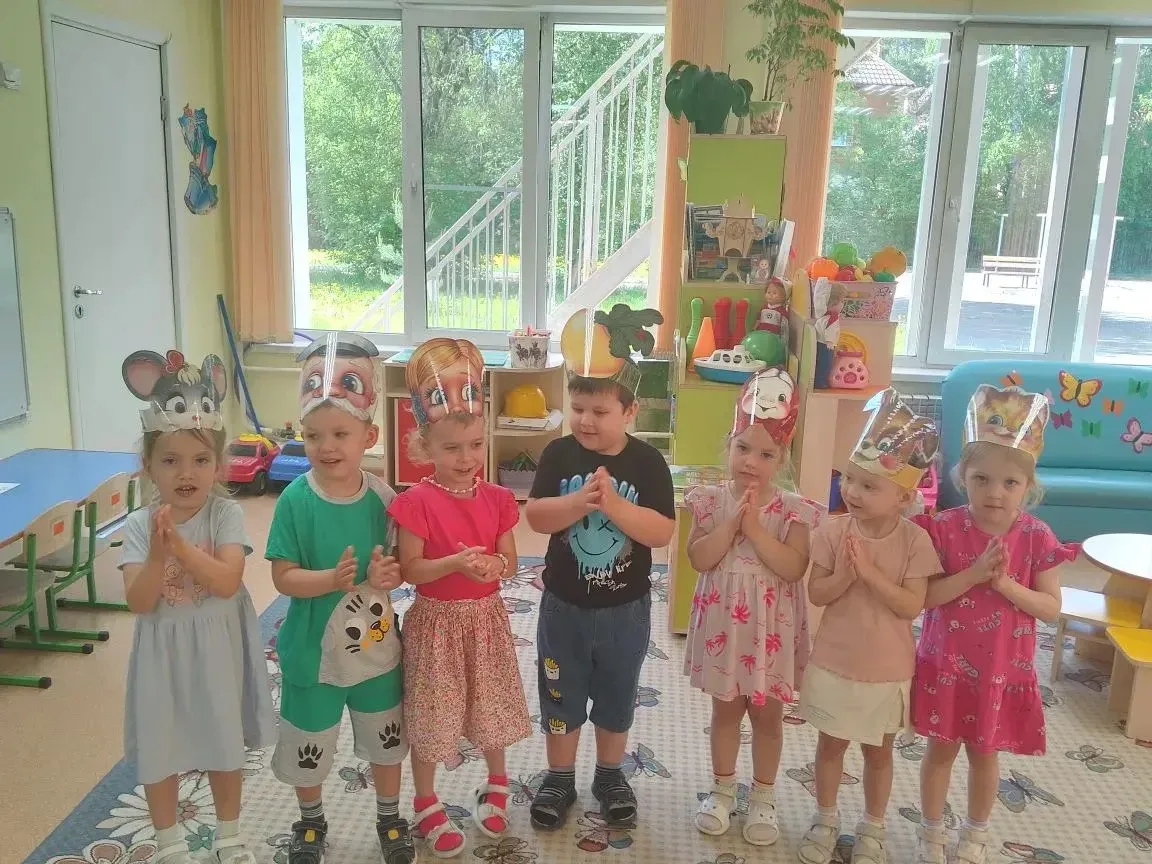 🌟 Международный день сказок в группе "Василёк"! 🌟 7 июня отмечается волшебный праздник – Междунаро