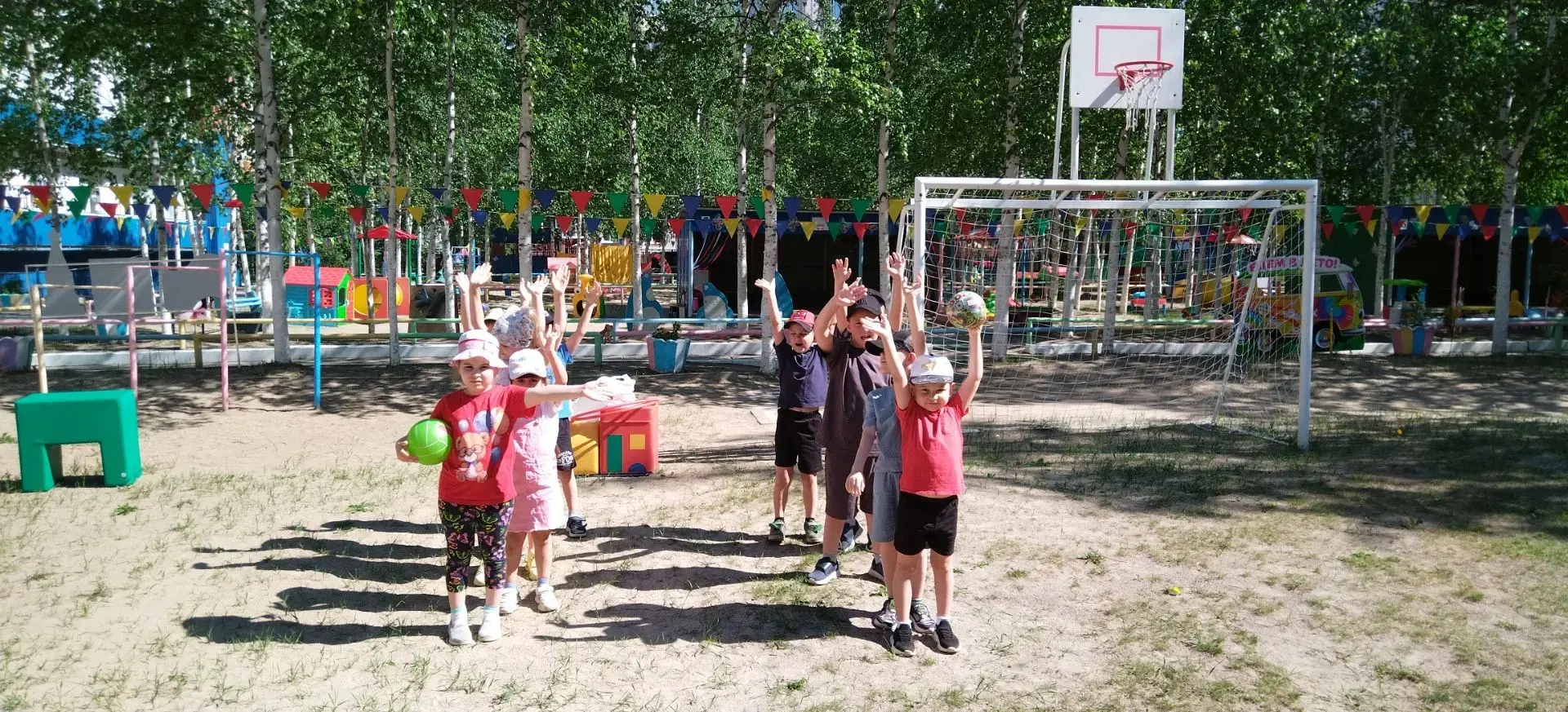 🤼‍♂️Спортивные соревнования! 

⚽️Идёт летняя неделя здоровья — это комплекс спортивных и оздоровите