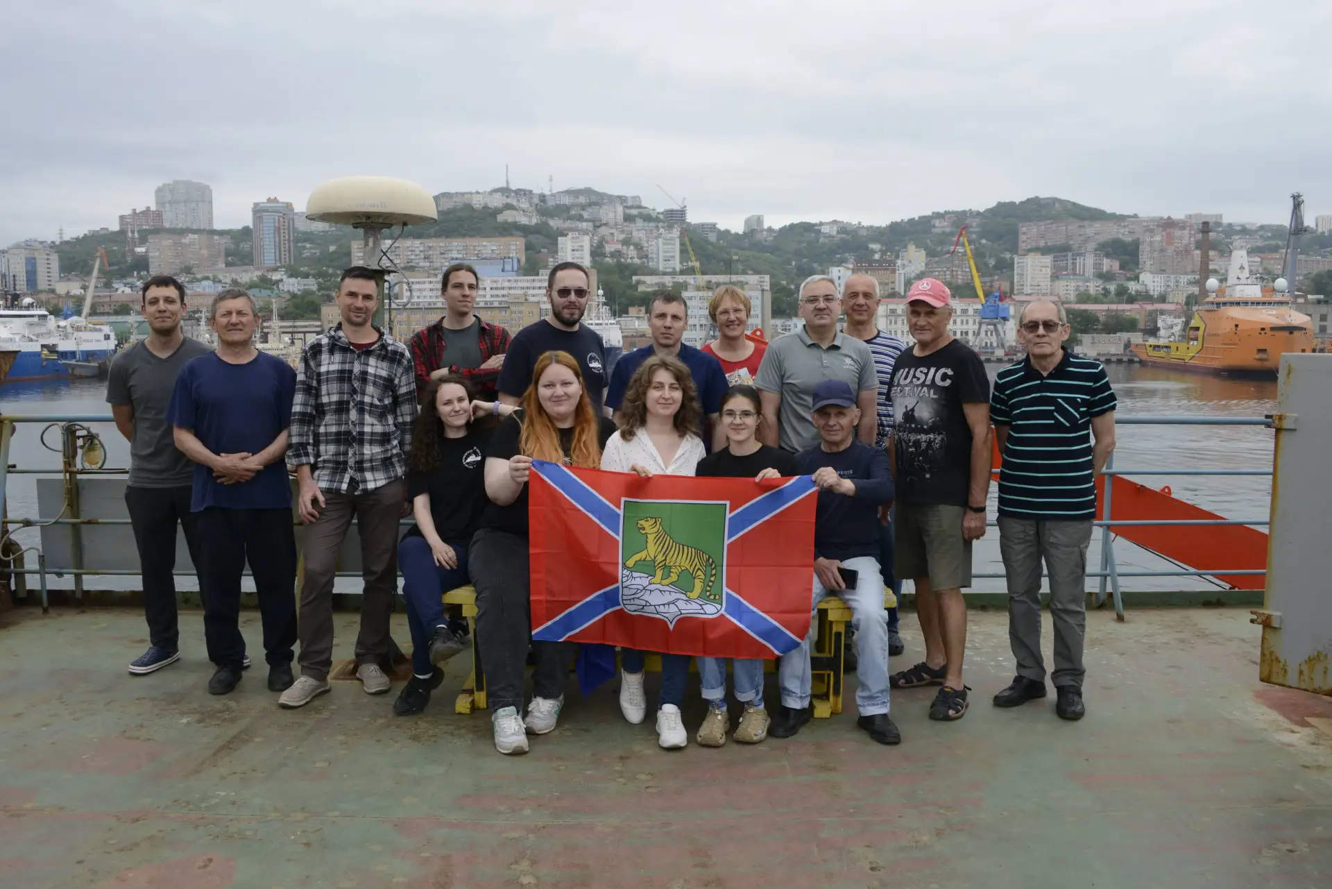 🚢 Стартовала 83-я экспедиция НИС «Академик Опарин»!

20 июня научно-исследовательское судно вышло в