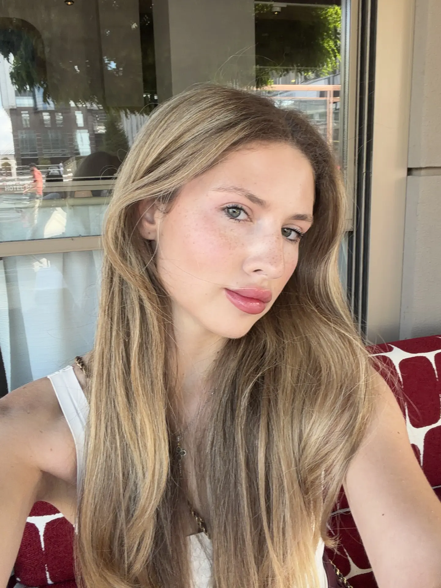 Декоративная косметика от Natalya Shik – это настоящий восторг! Обожаю их легендарные сатиновые румя