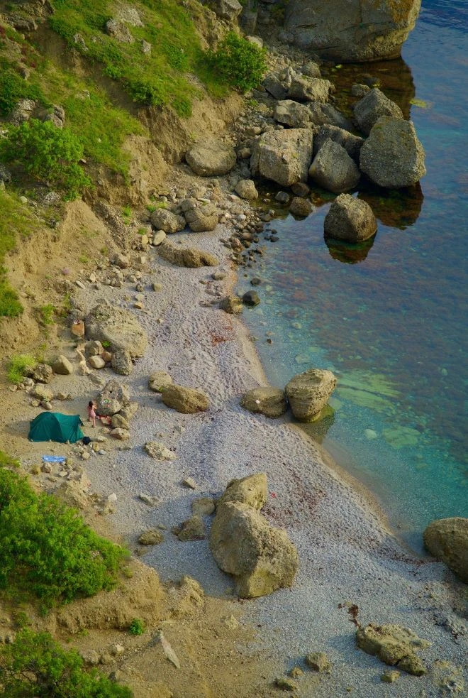 Самый красивый дикий пляж в окрестностях г. Судак

🏝 Если вы устали от суеты городов и хотите увиде