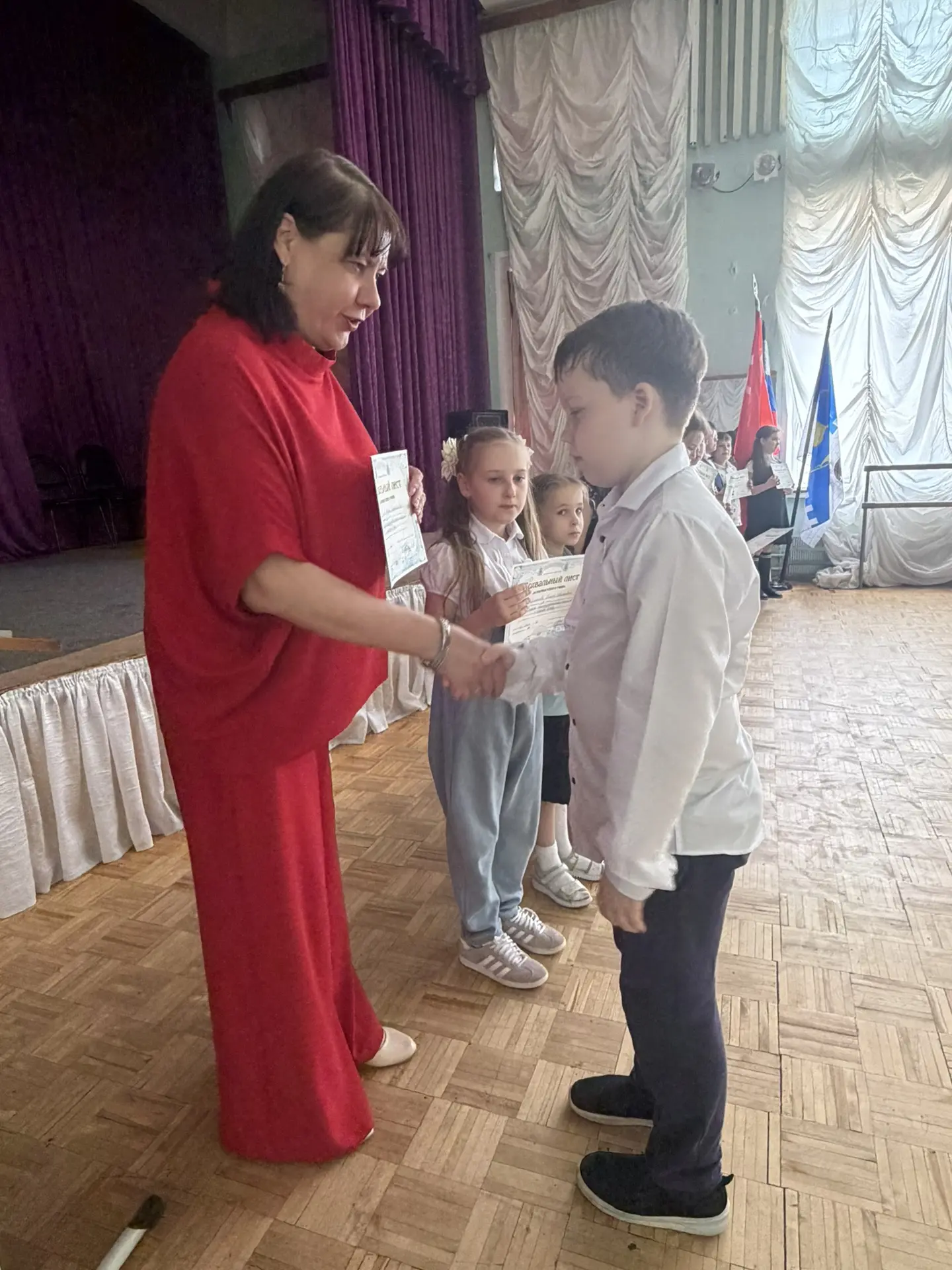 ✨ Сегодня был по‑настоящему особенный день в нашей школе!

Мы с радостью и гордостью вручили похваль