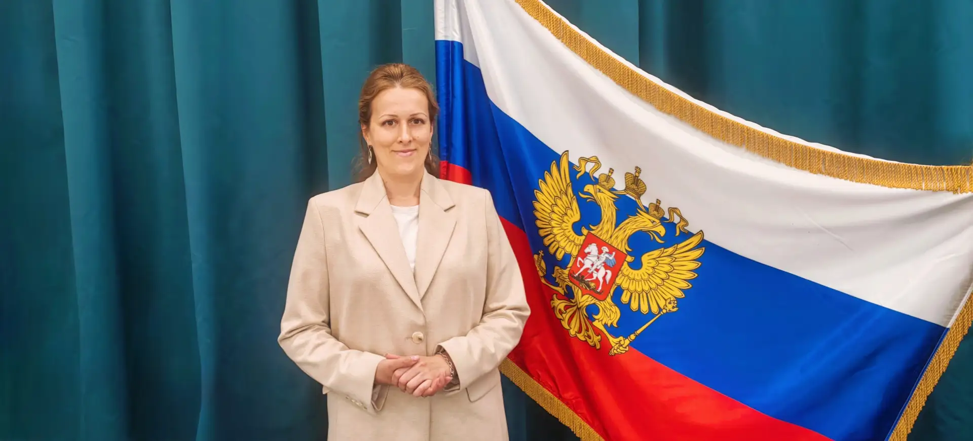 Дорогие друзья! Сердечно поздравляю вас с одним из важнейших праздников - с Днём России!

Наша стран