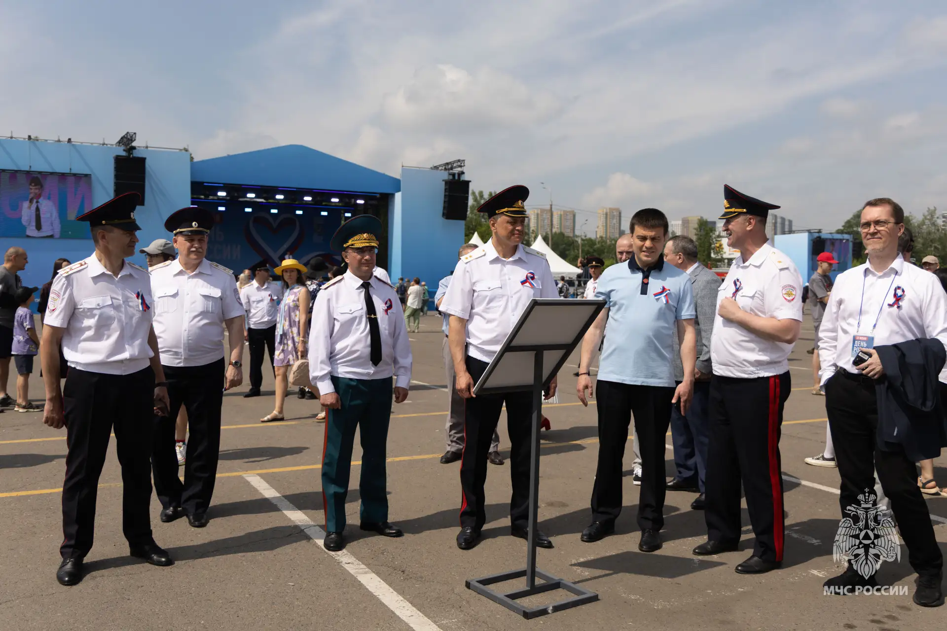 🇷🇺В День России коллектив академии принял участие в патриотическом фестивале

🏞️На острове Татыше