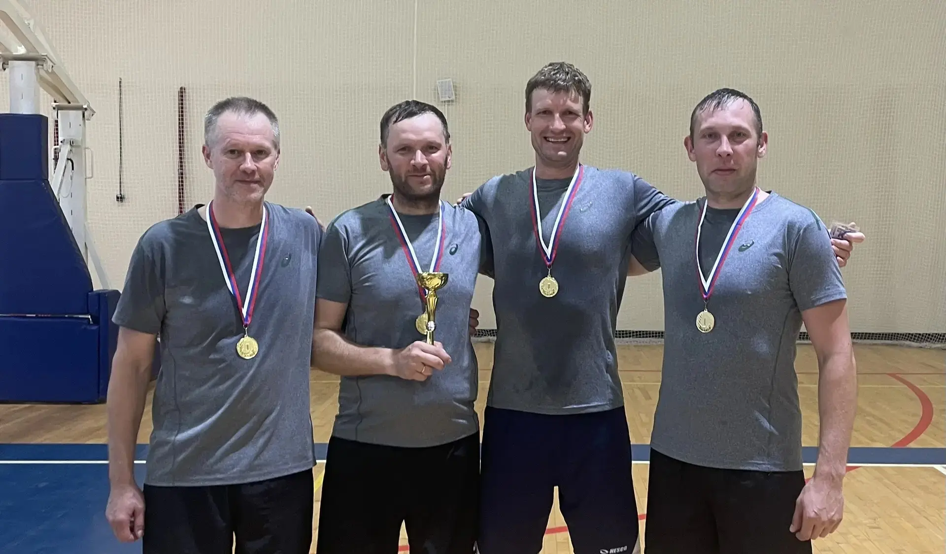У нас 1 место! 🏆🥇17.06.2026 в ФСК "Олимп" прошли соревнования «Высший класс!» среди родителей учащ