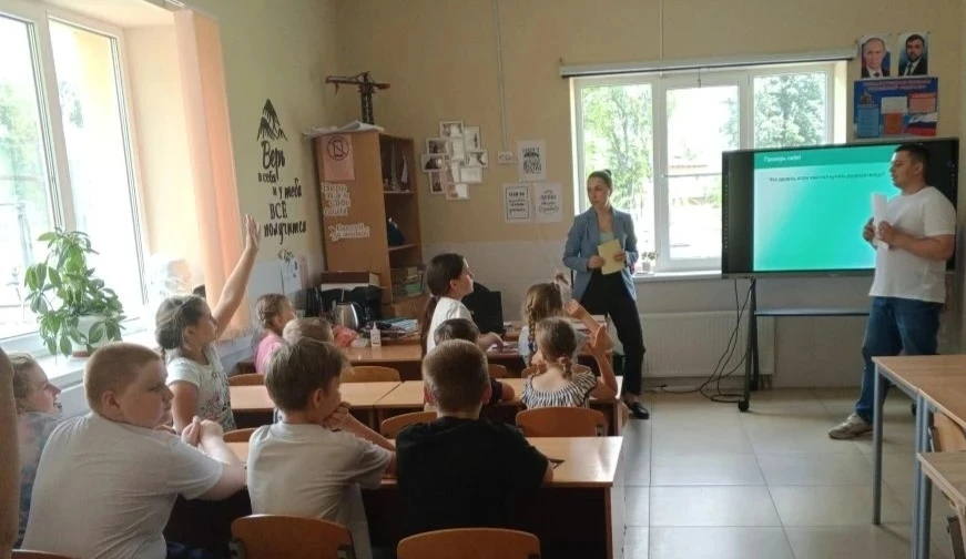 Финансовый компас для «Алых парусов»: эксперты Сбера провели мастер-класс по грамотности.

В пришкол