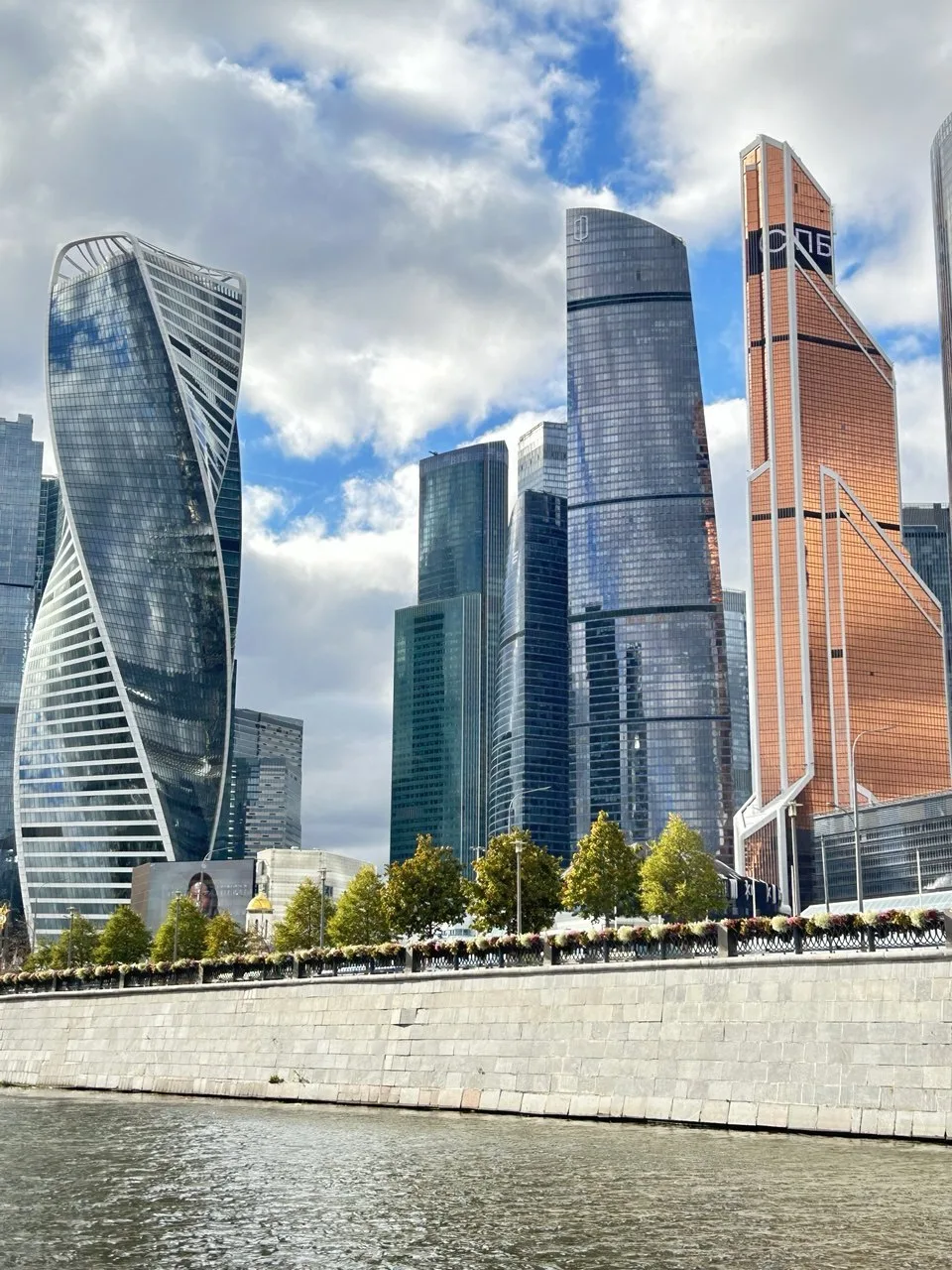 МОСКВА

Приглашаем школьников в увлекательное путешествие в Москву!!

Вас ждёт насыщенная 2Х ДНЕВНАЯ