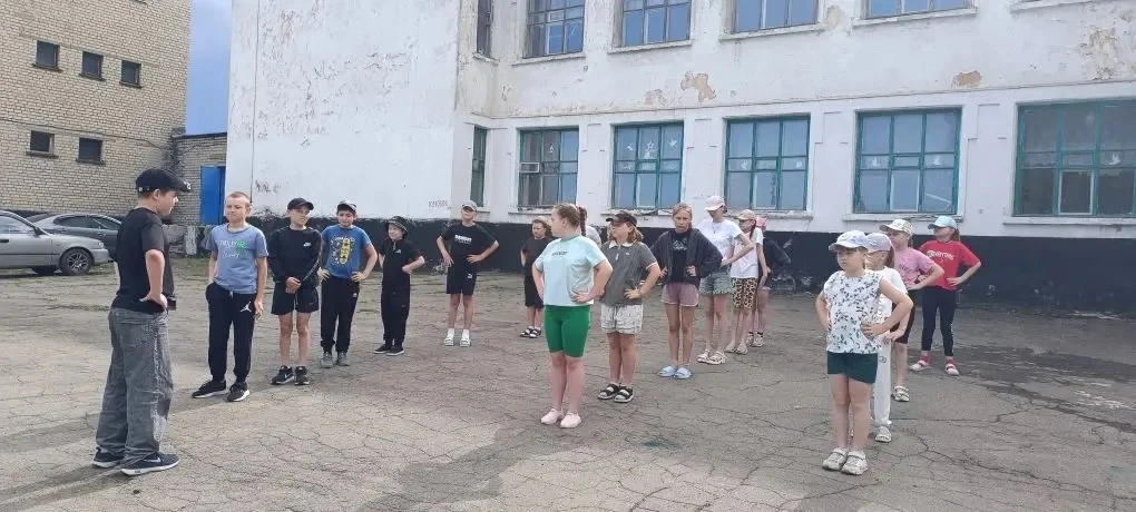 19 июня лагерь "Краски лета " посетили библиотеку филиал 2, где прошло мероприятие, посвящённое Алек