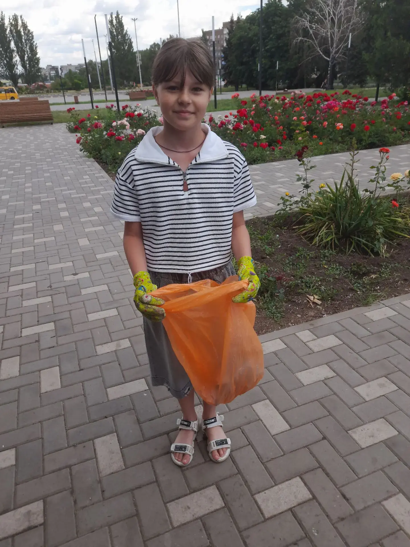 🍀🍀ЭКОпатруль: трудовой десант юных защитников природы

🧤🧤 Под звонкое щебетание птиц и шелест мо