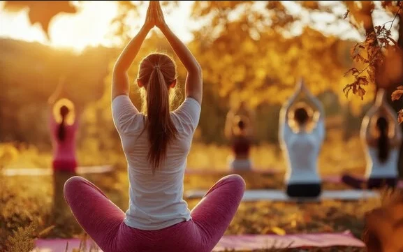 С Днём йоги, друзья! 🧘‍♀️🧘‍♂️

Сегодня отличный повод:
- расстелить коврик (даже если он пылится в