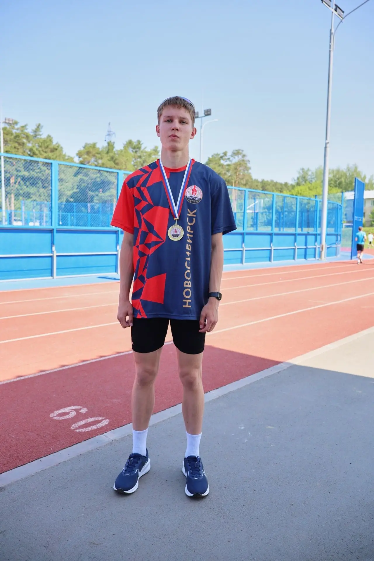 Первенство России 🇷🇺 по легкой атлетике 🏃‍♂️ среди юношей и девушек до 18 лет 👦👧 проходит в Чел