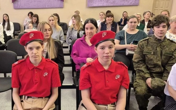 «Классная встреча»: единство поколений и сила добра

✨ Трогательное и вдохновляющее мероприятие в ра