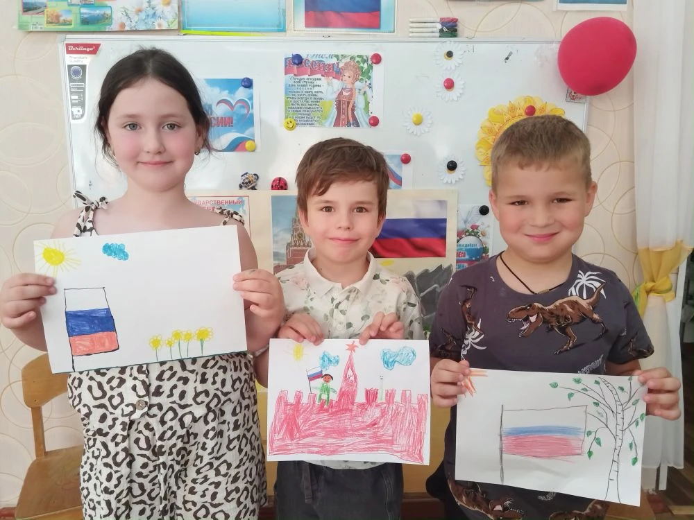 Наша страна — огромная, могучая и невероятно красивая! И нет лучшего способа рассказать о своей любв