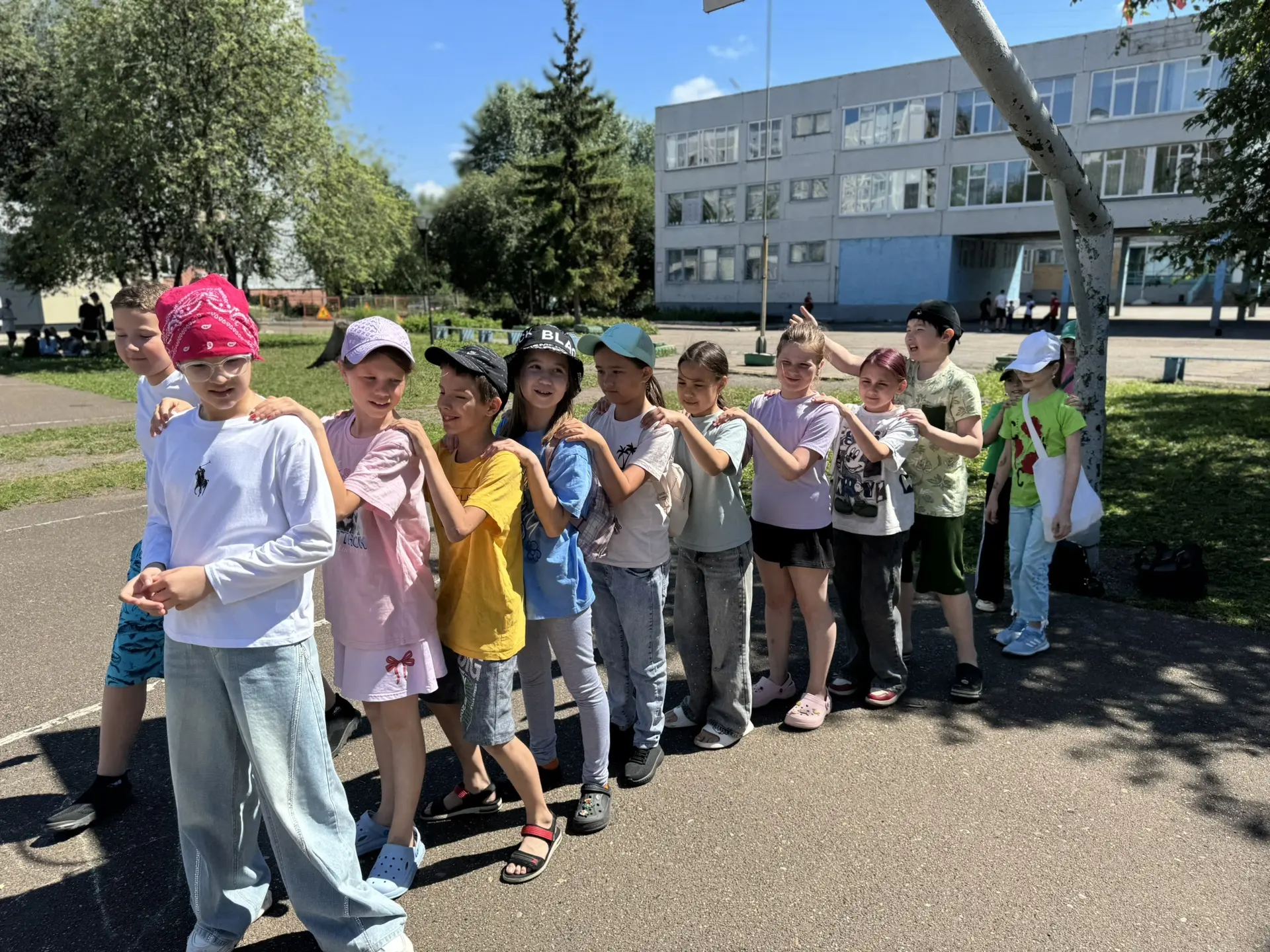 Дорогие родители,

9 июня в «Рыжем коте» случилось большое приключение 🐾

Квест «Тайны джунглей: сл