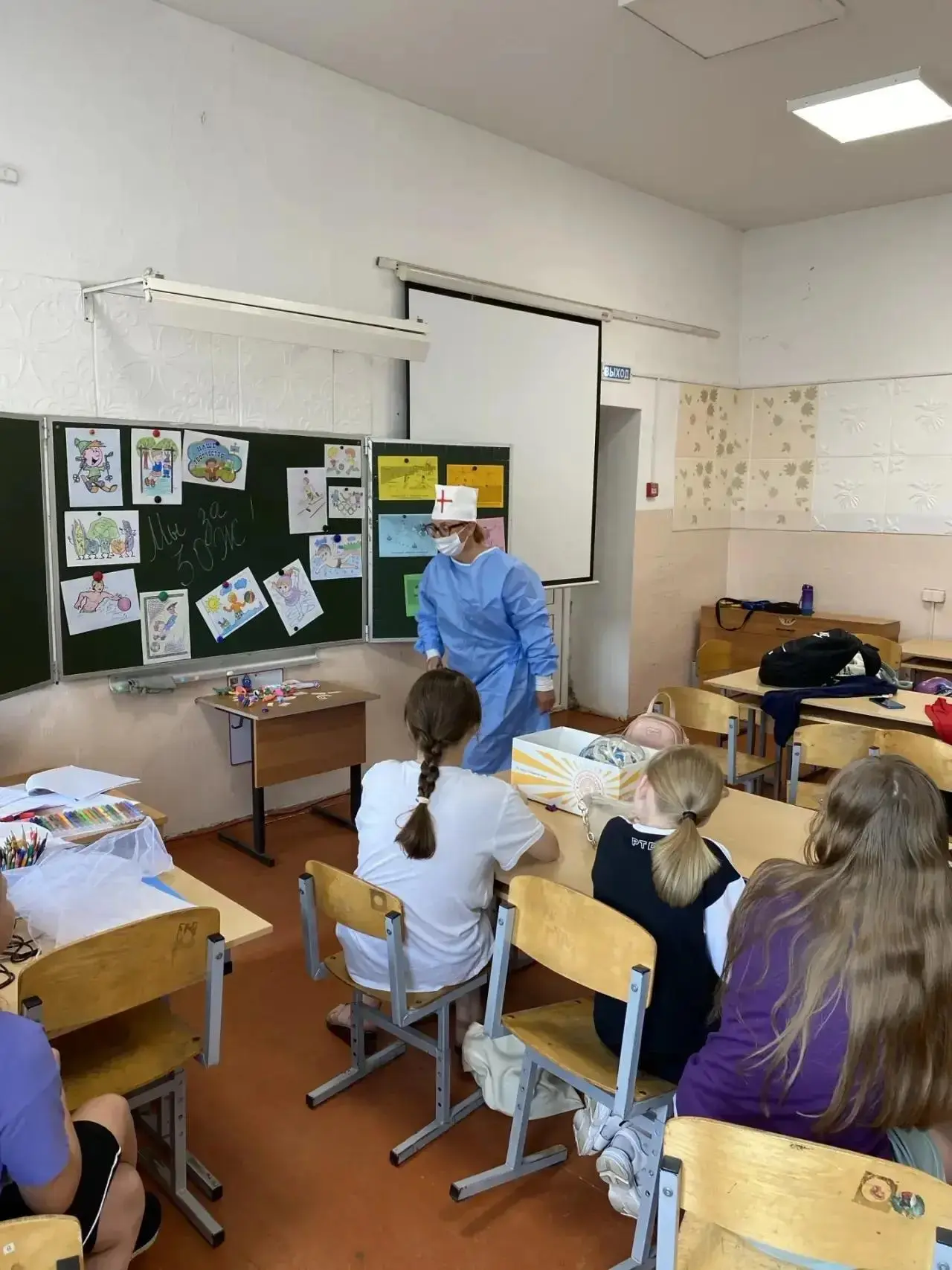 8 день в пришкольном лагере «Солнышко» был посвящен треку «Орленок-Эрудит». В рамках трека ребятам б