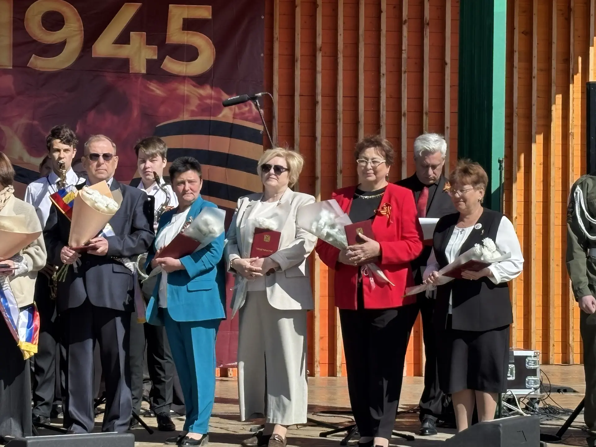 🌟 Дорогие друзья! 🌟

Сегодня, в День Победы, в нашем городе Арзамасе открылась доска почета, и мы 