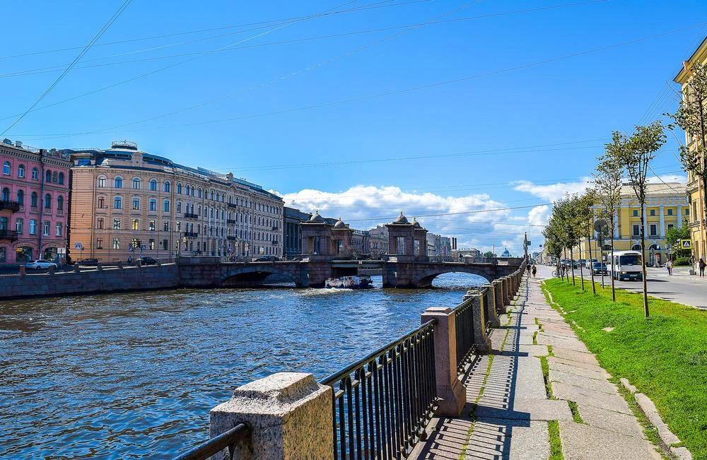 🌤 Доброе утро. Сегодня в Петербурге до +18…+20 градусов, переменная облачность. Без осадков.

Что ч
