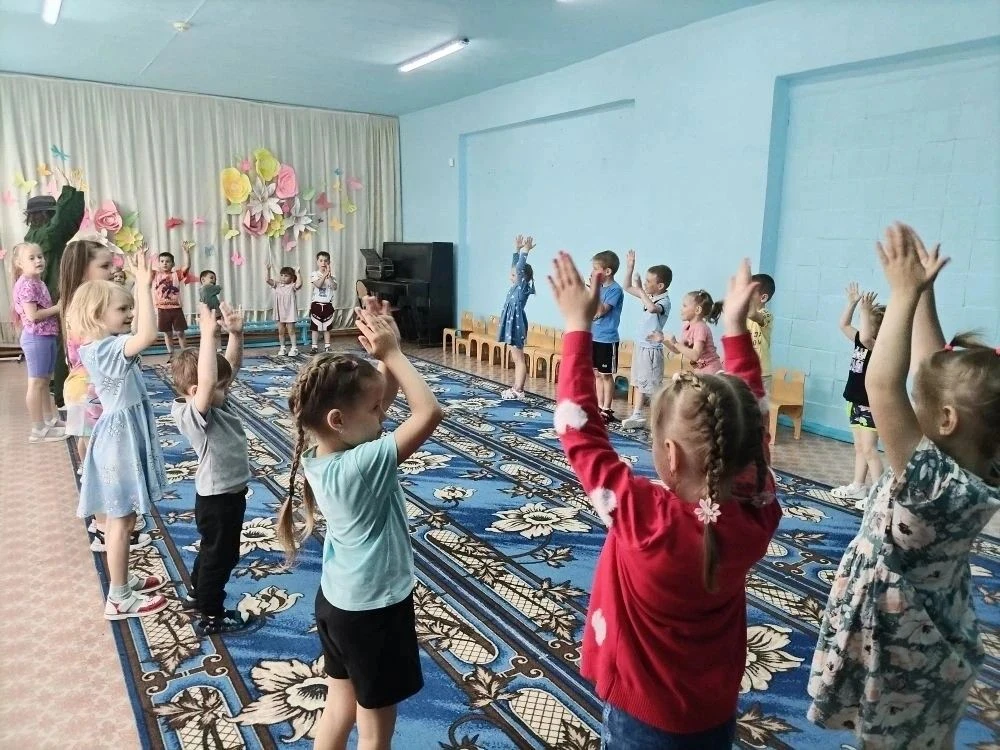 "Будь природе другом"
В дестком саду прошли эколого - спортвные эстафеты "Будь природе другом". Кото