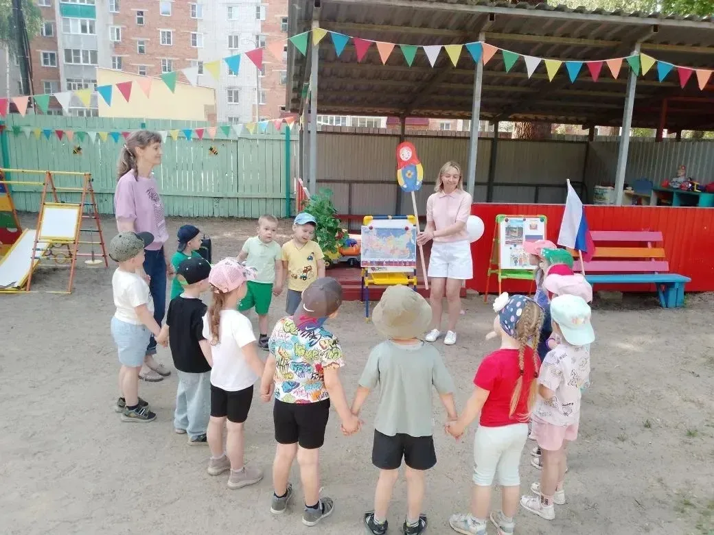 🇷🇺"Россия — родина моя!"🇷🇺
Под этим девизом  мы с ребятами весело и познавательно отметили День 