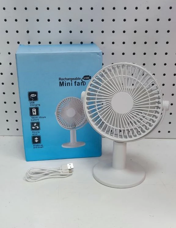 ⚡️Вентилятор настольный MINI FAN L02D
✔️ Три режима скорости!
✔️ Работает от аккумулятора и от сети!