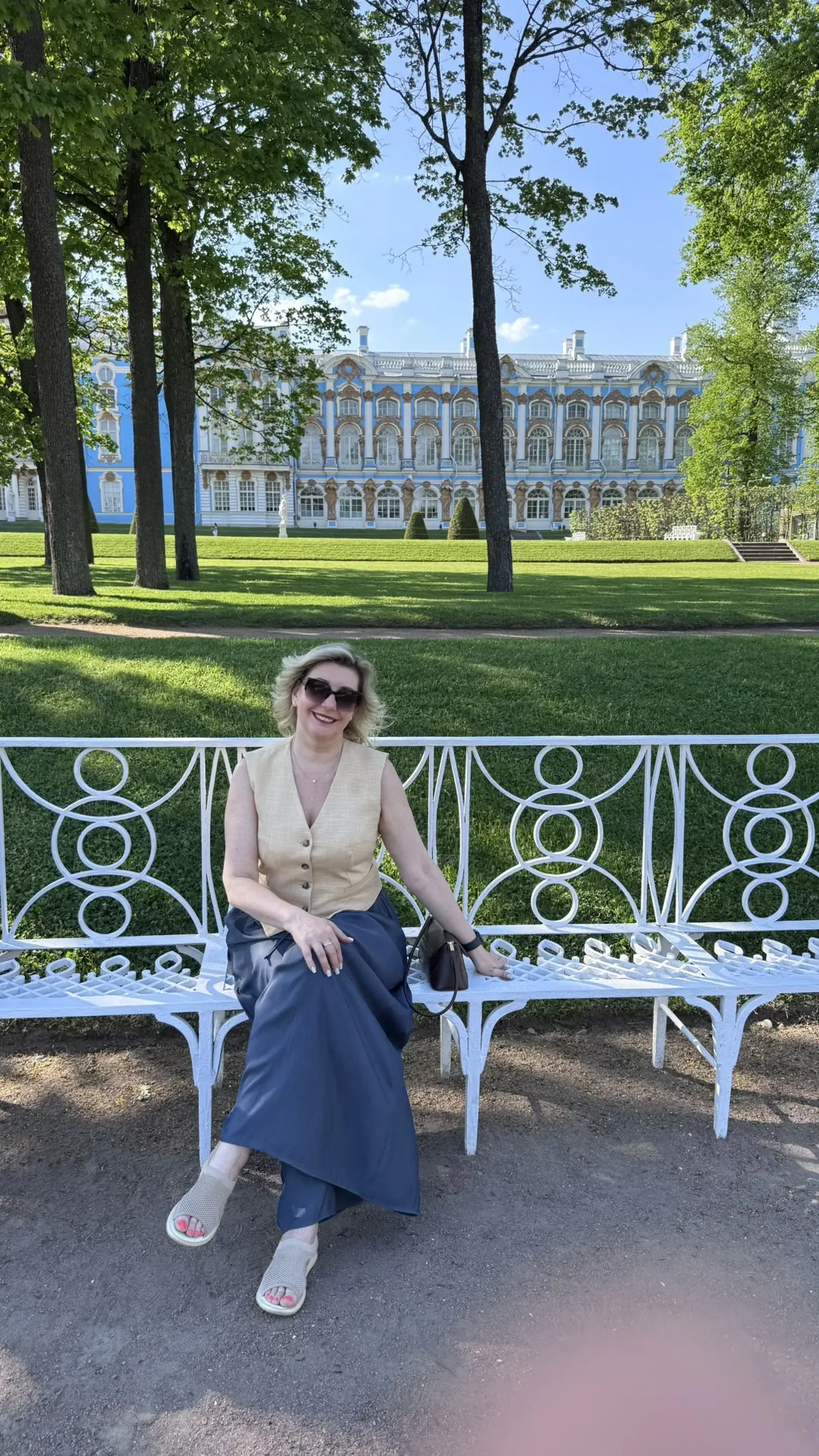 ☀️ Лето — это маленькая жизнь. А лето в Петербурге — роман с продолжением.

Сегодня в наш город прих