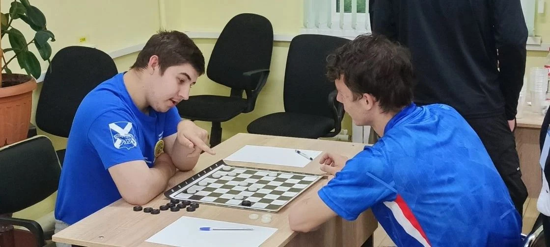 Наши студенты — на высоте! 🏆
С 5 по 6 июня в городе Партизанске Приморского края состоялся краевой 