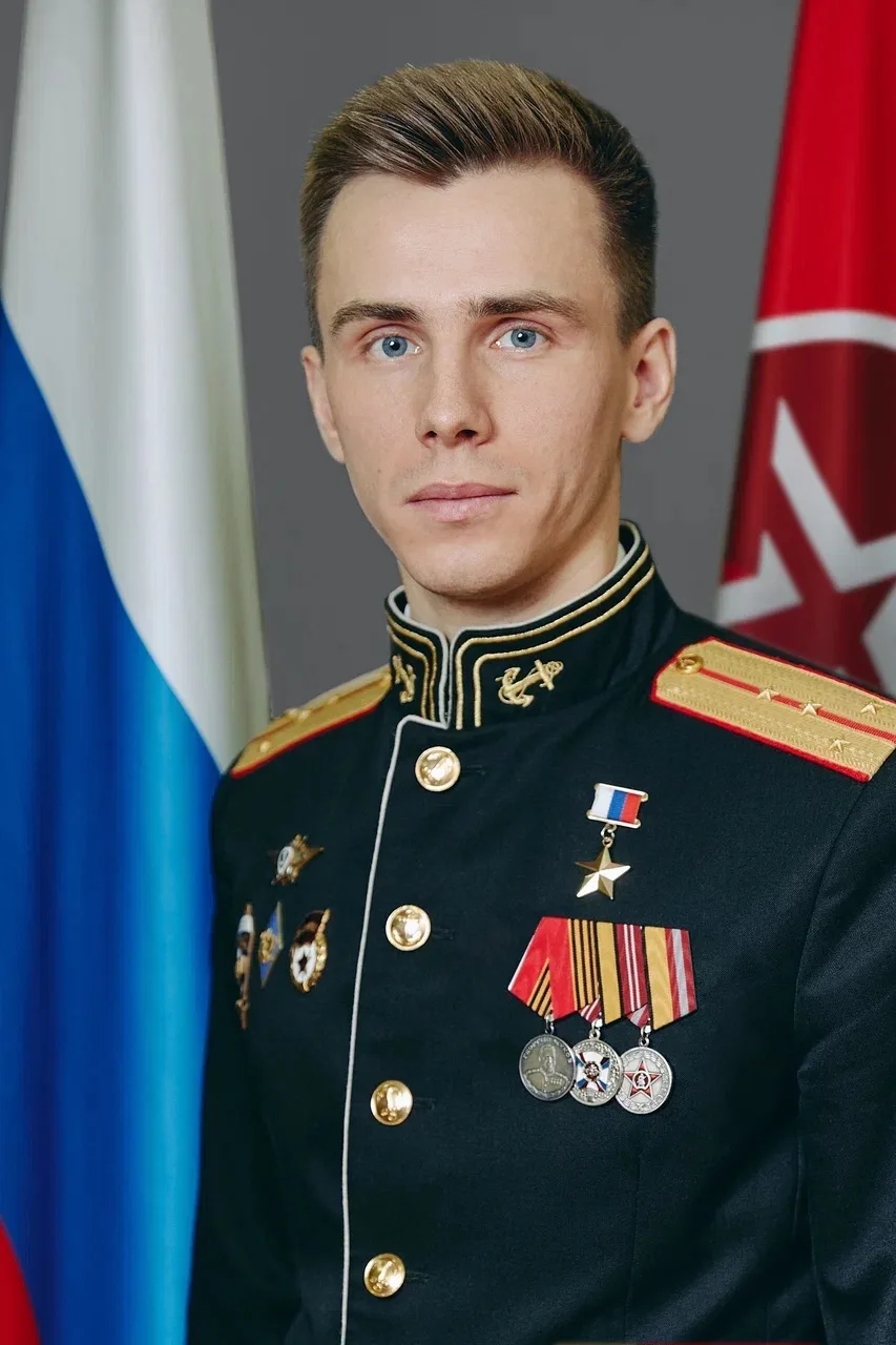 Дорогие друзья!

Поздравляю вас с Днем России! 🇷🇺
 
В этот важный для нашей страны день я хочу отм