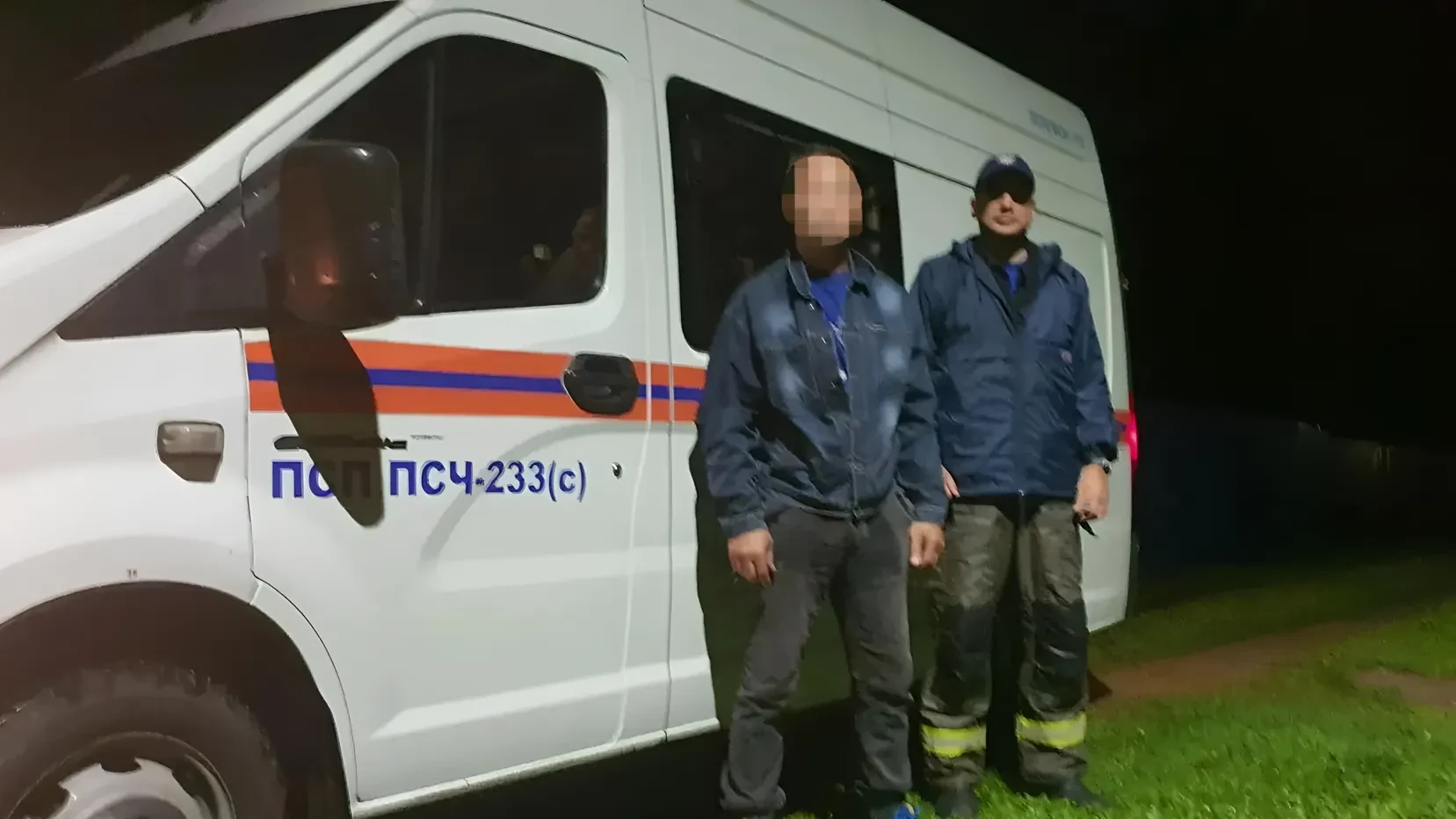 В Сергиево-Посадском городском округе спасатели обнаружили мужчину, который заблудился в лесном масс