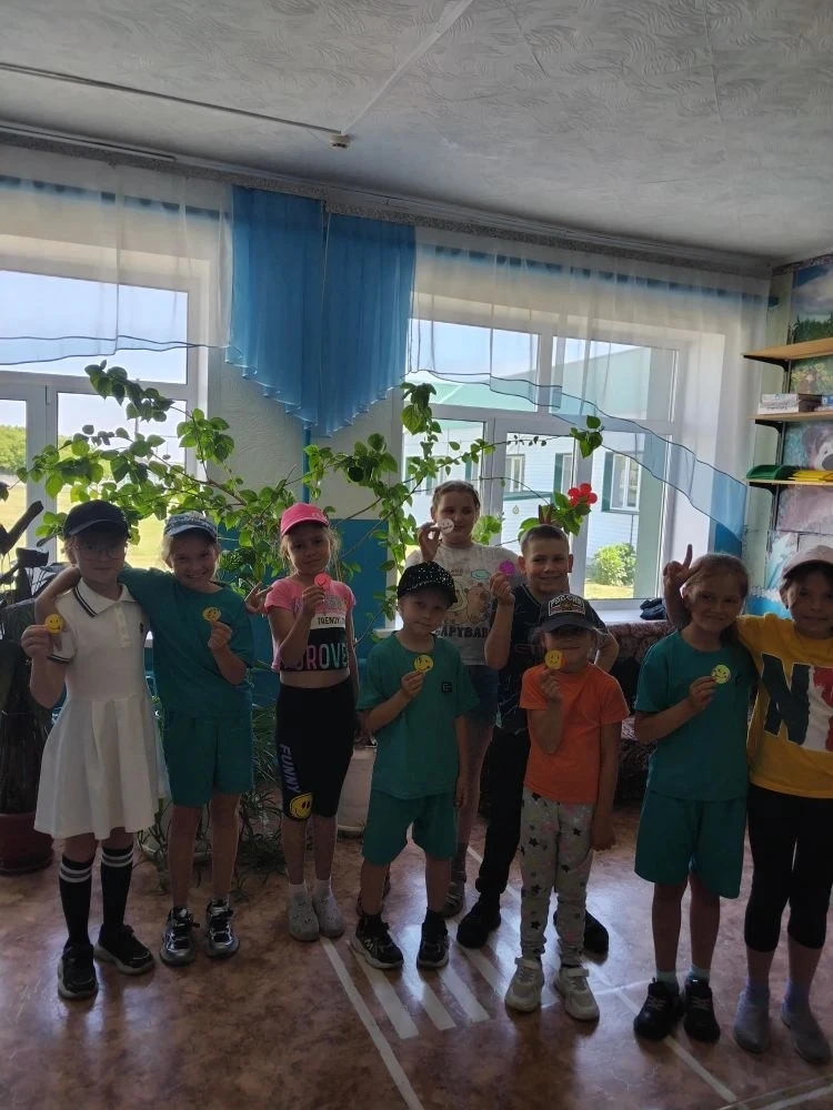 Прошел второй день летнего пришкольного лагеря дневного пребывания. Этот день
оказался насыщенным и 