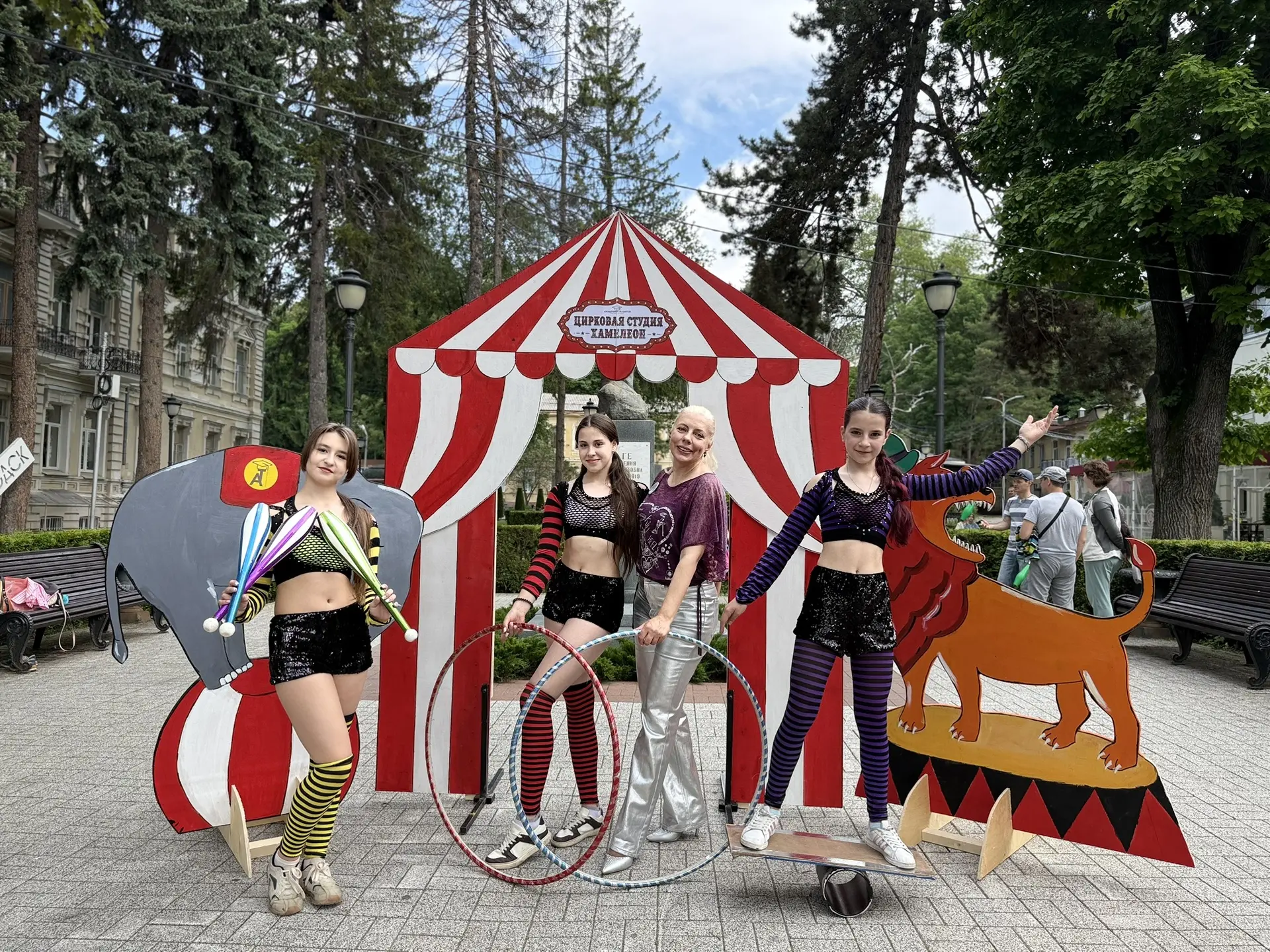 🎶 Прямо сейчас: фестиваль уличных артистов в городе твоего сердца!

И, конечно, он не обошелся без 