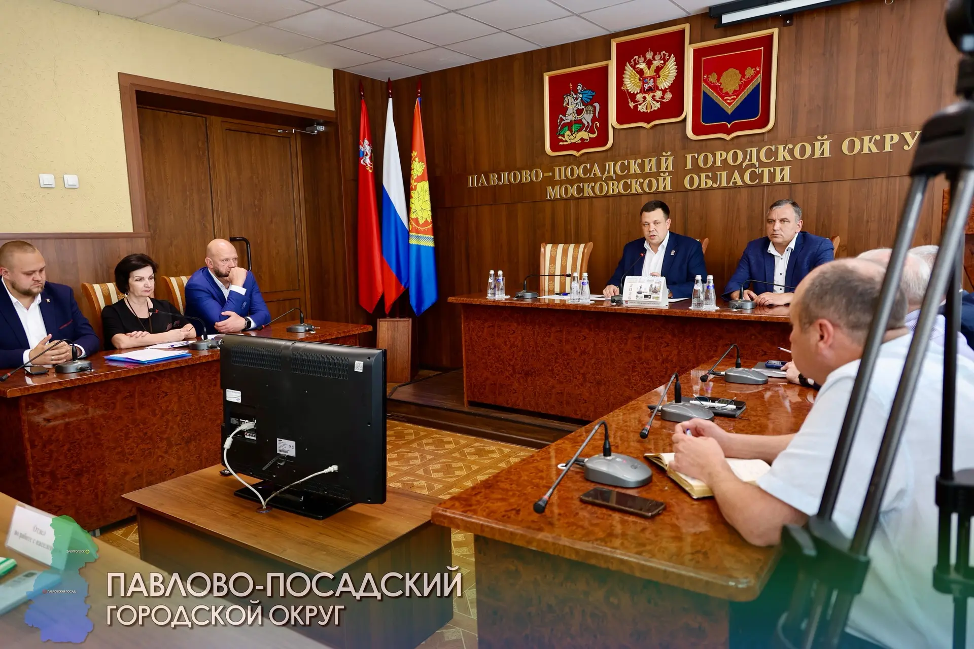 📝 Рабочая неделя началась с оперативного совещания

По традиции в начале недели мы собрались с руко