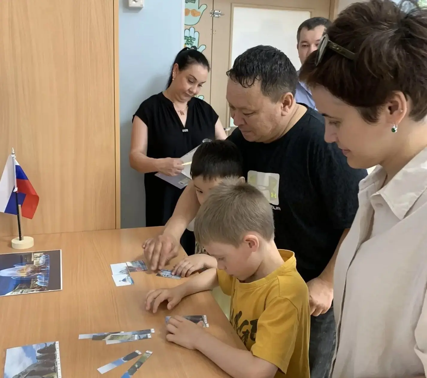 ГОРДИМСЯ НАШЕЙ СТРАНОЙ! 🌺11 июня 2026 года в группе «Ромашка» прошло большое и познавательное мероп