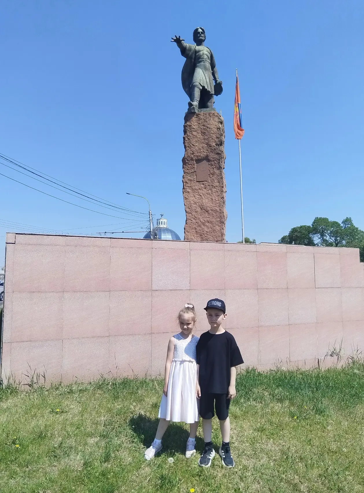 Прогулки по любимому городу.
В эти выходные Красноярск с размахом отметил свой день рождения! Мы оче