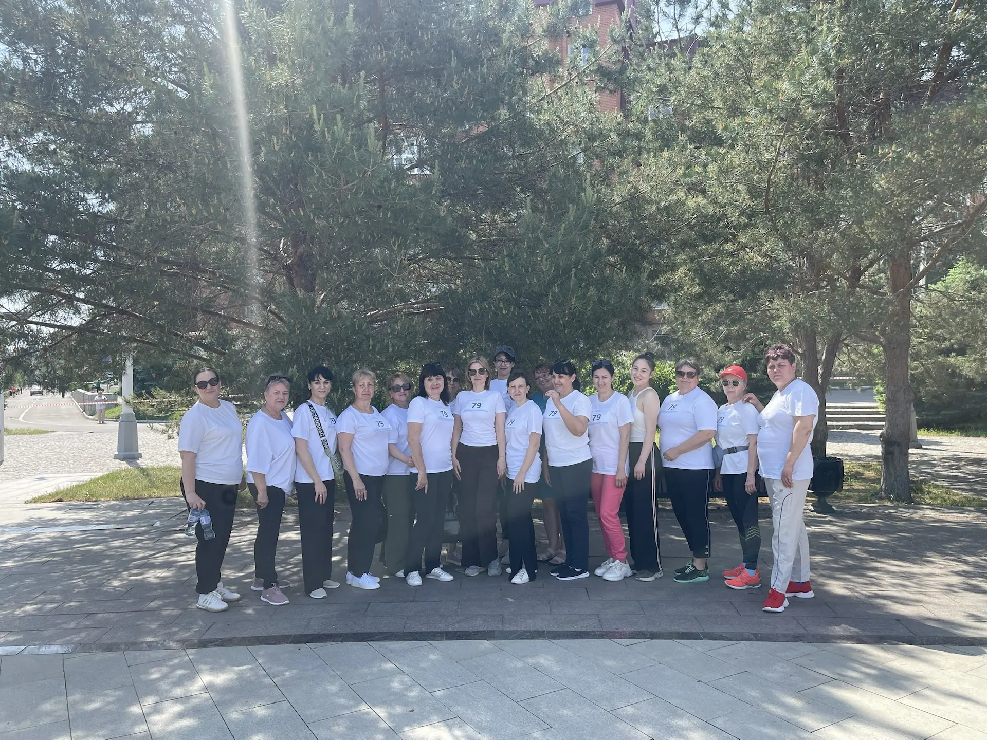 🚀 Участие — это уже победа! 🙌🏻 

👟Сотрудники нашего детского сада приняли участие в городской ле