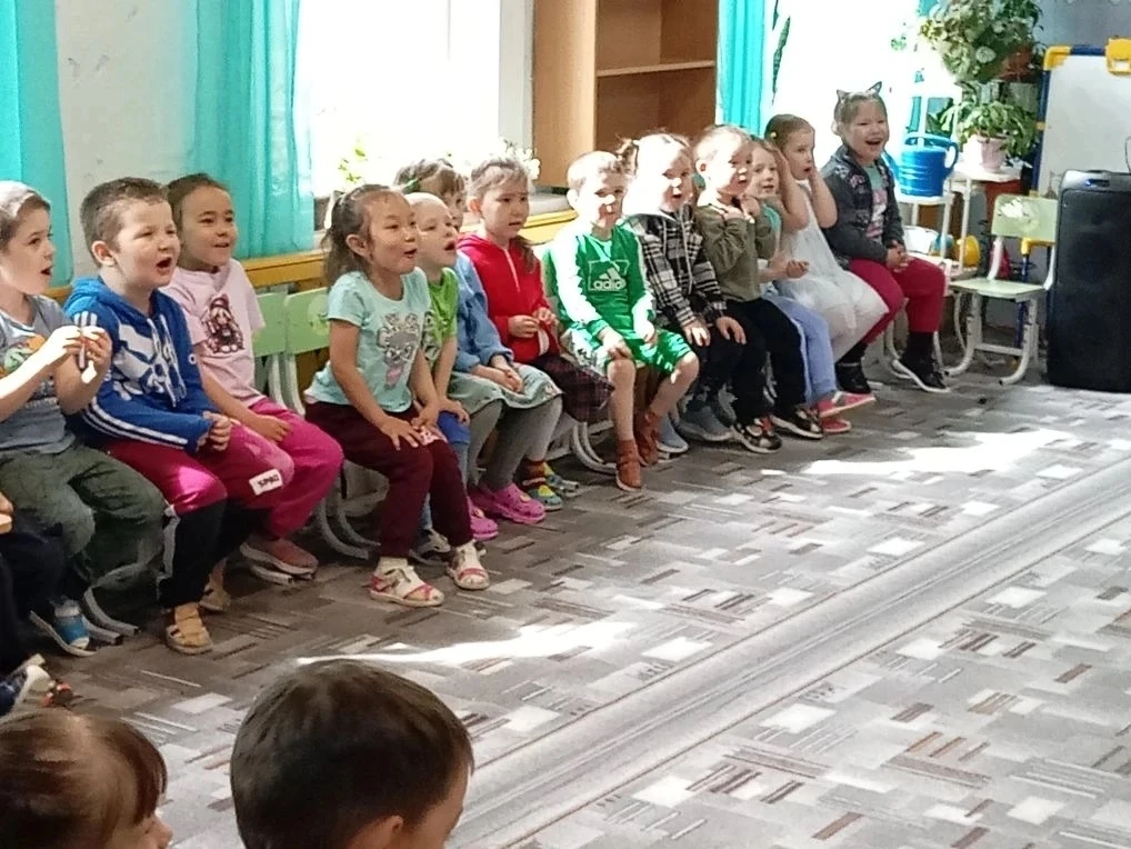 Таёжная симфония 🌲🎶

Ребята из детского садика «Солнышко» на один день превратились в настоящих ис