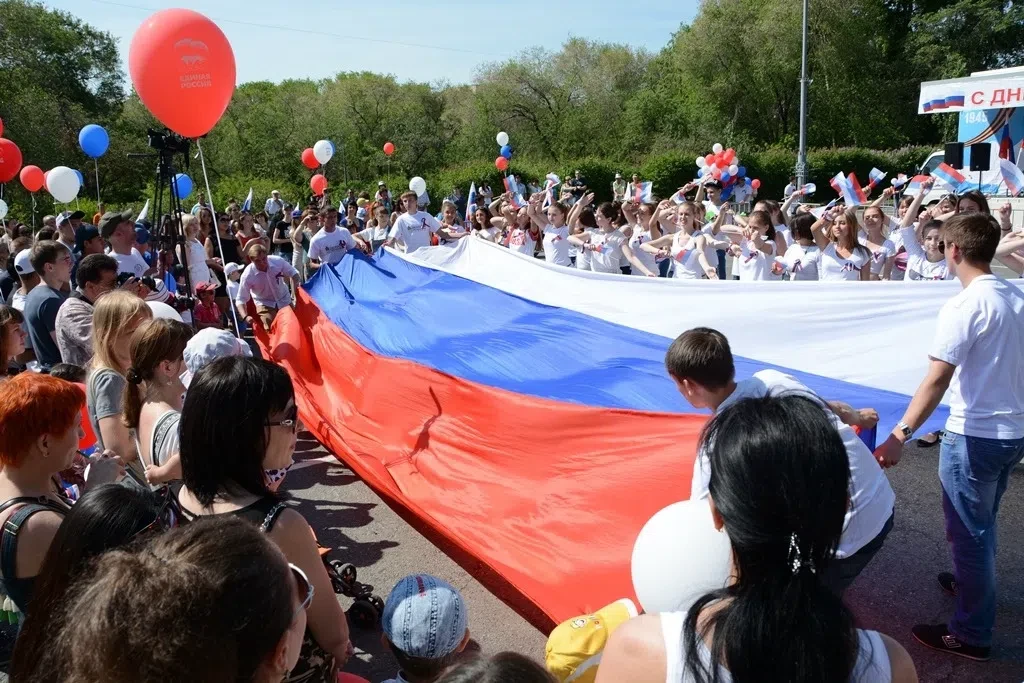 🇷🇺День России в Абакане (праздничные мероприятия) 

В День России, 12 июня, в абаканском парке кул