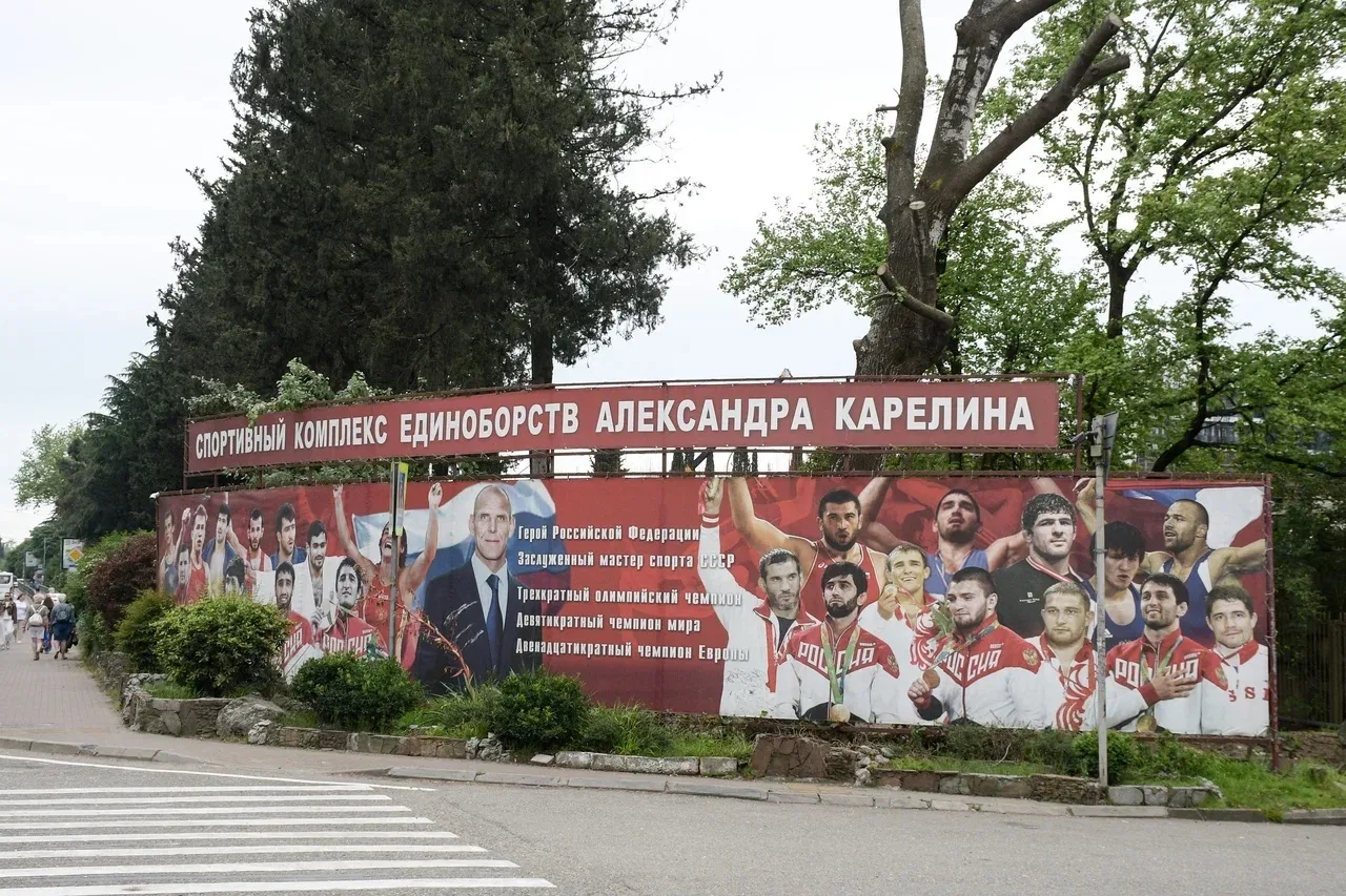 🔥 Сочи. Партер. Вольная борьба.

💪 Сегодня на повестке — проходы в ноги, работа в партере и «корон