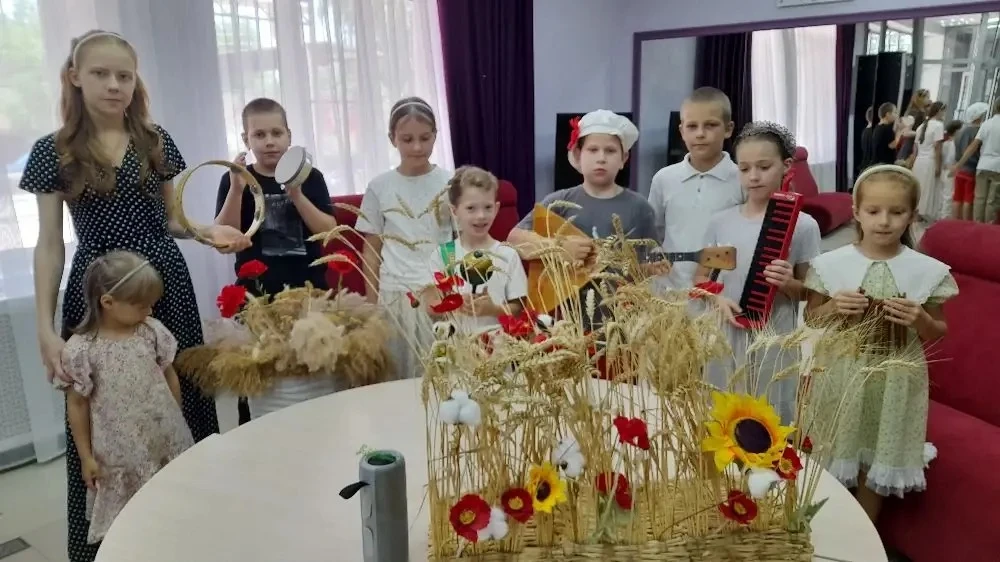 🎵 Балалайка-«королева» народного оркестра! 

На познавательной программе «Балалаечка моя» ребята  у