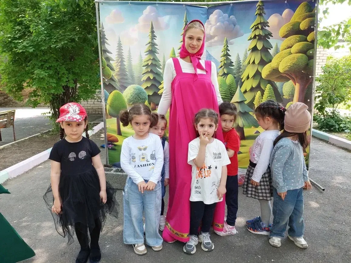 Театральное представление 'Преключение Маши"

Цель: продолжать знакомить детей с культурой и бытом р